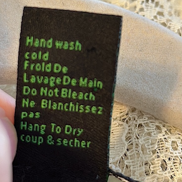 🕊️🌱Rain ~ Gorgeous cream/white butterfly sleeves cover-up or tunic size med. - Picture 7 of 9